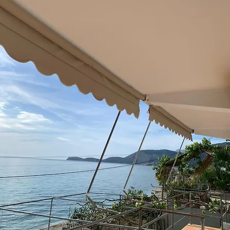 Sea La Vie Anesti Apartmán *