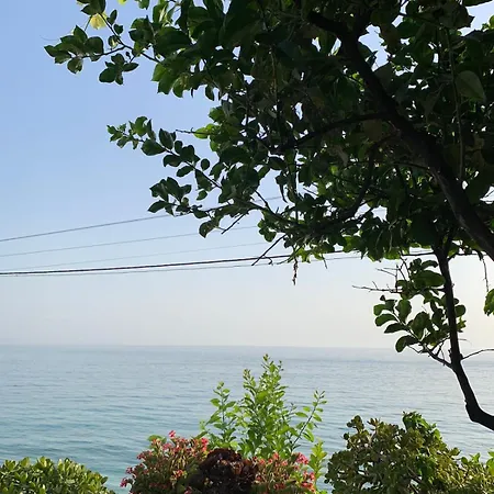 Sea La Vie Anesti Apartmán