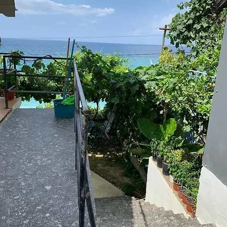 Sea La Vie Anesti Apartment *