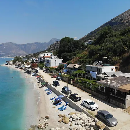 Sea La Vie Anesti Daire