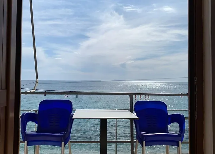 Sea La Vie Anesti Daire